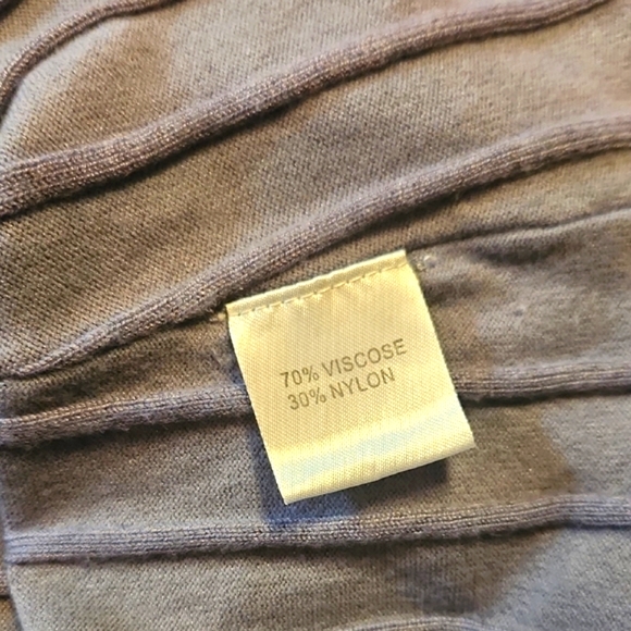 ✨️PattyBoutik Y2K/Gilmore Girls Henley✨️ - Picture 11 of 11